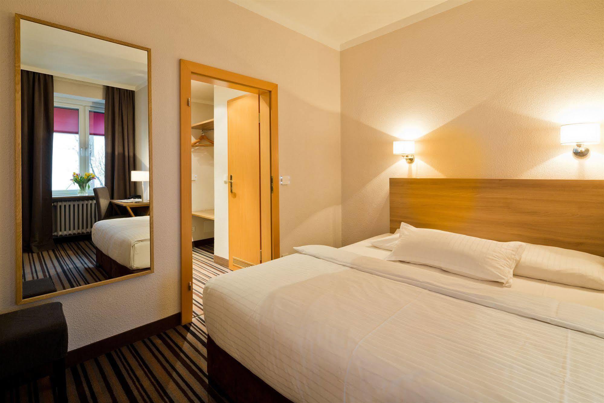 Hotel Stachus 3*